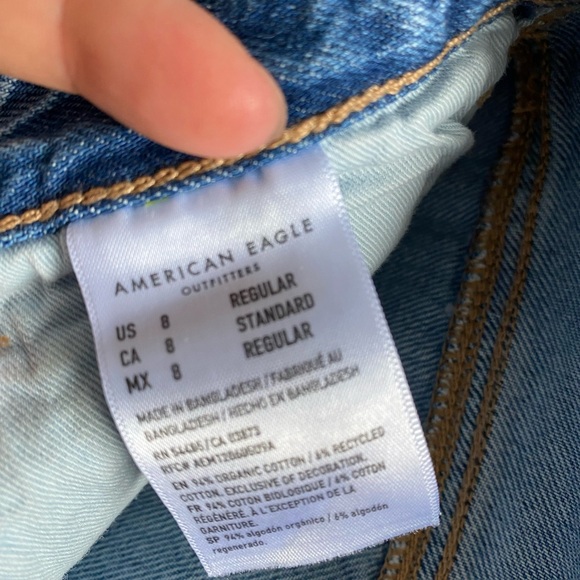 AE mom jeans - Picture 3 of 3